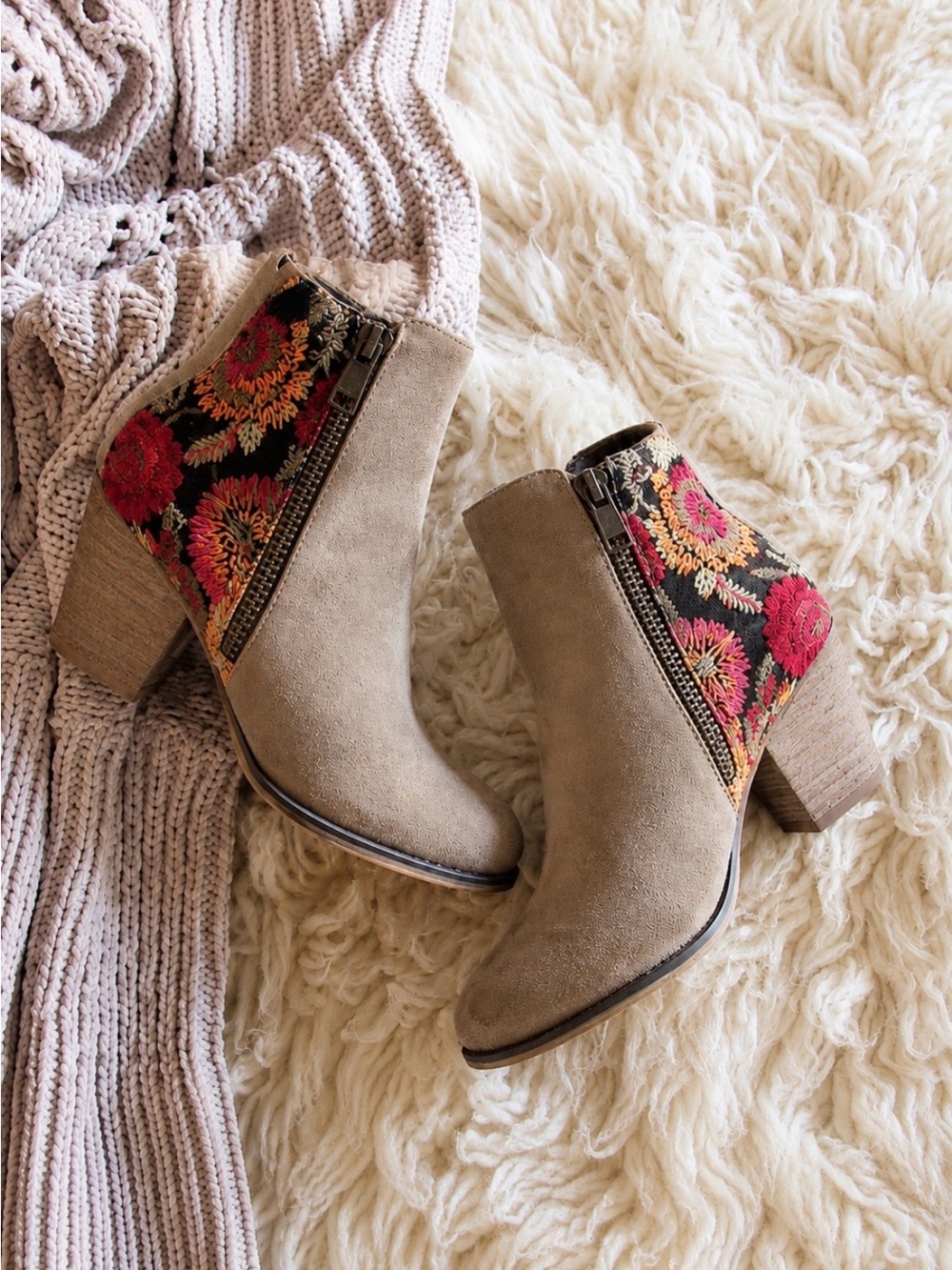 Tiara Los Angeles Mika 05 Embroidered Ankle Boot. Taupe | Festival | Floral